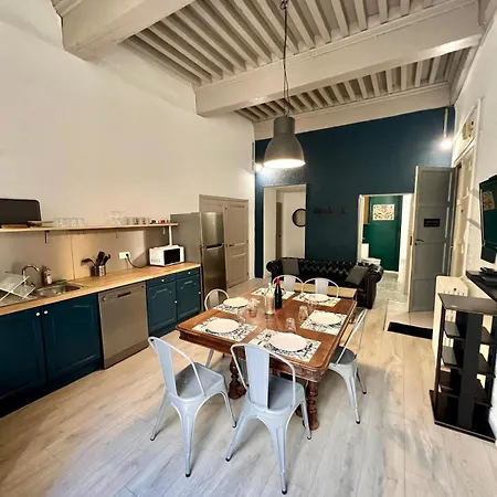 Family Apartment Carcassonne